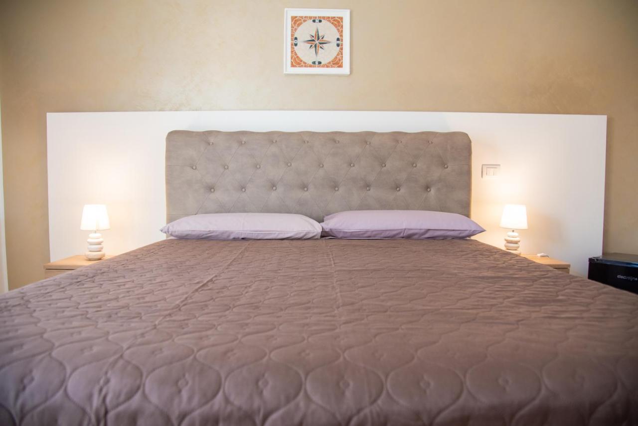סירקוזה A & G Relax Rooms מראה חיצוני תמונה
